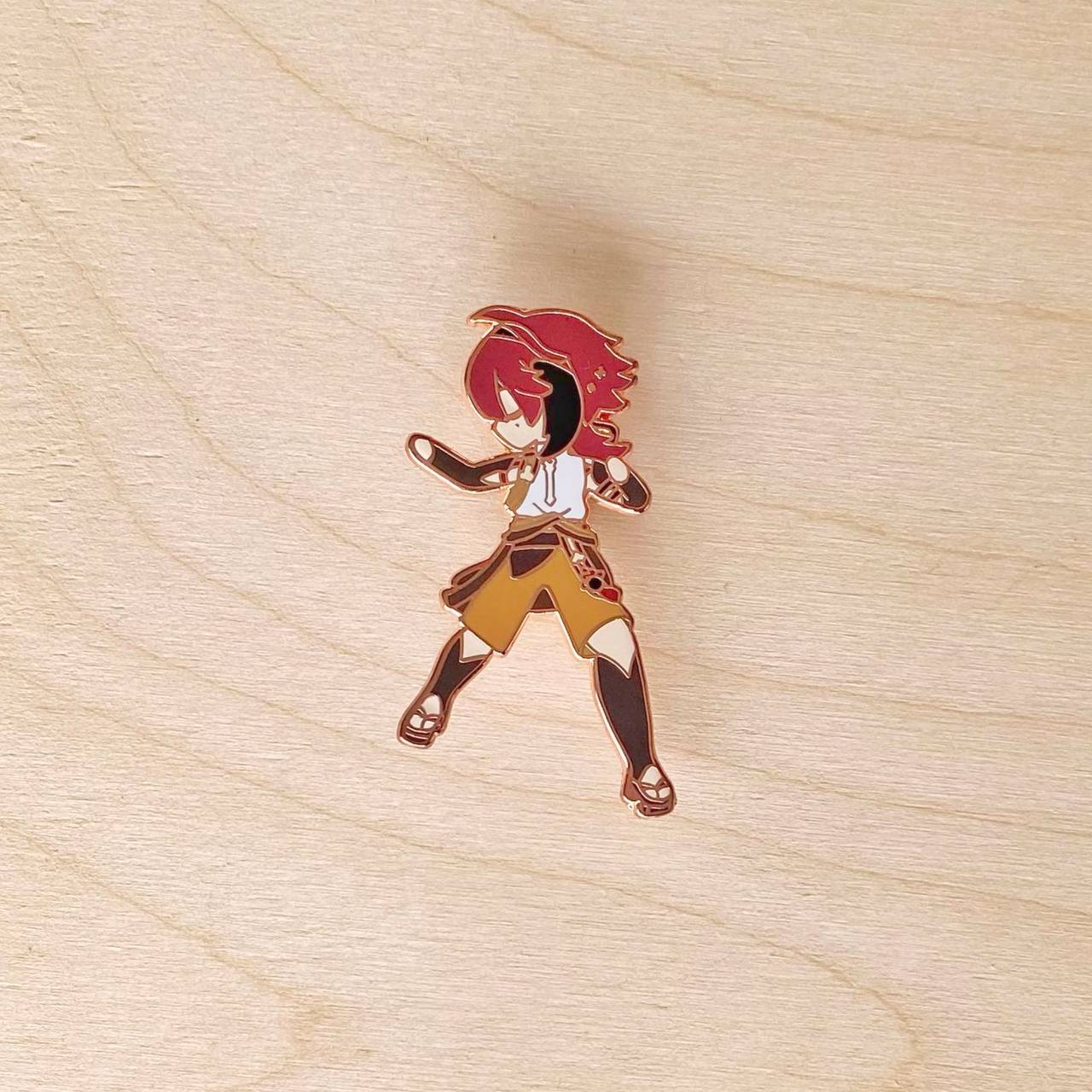 Heizou Enamel Pin